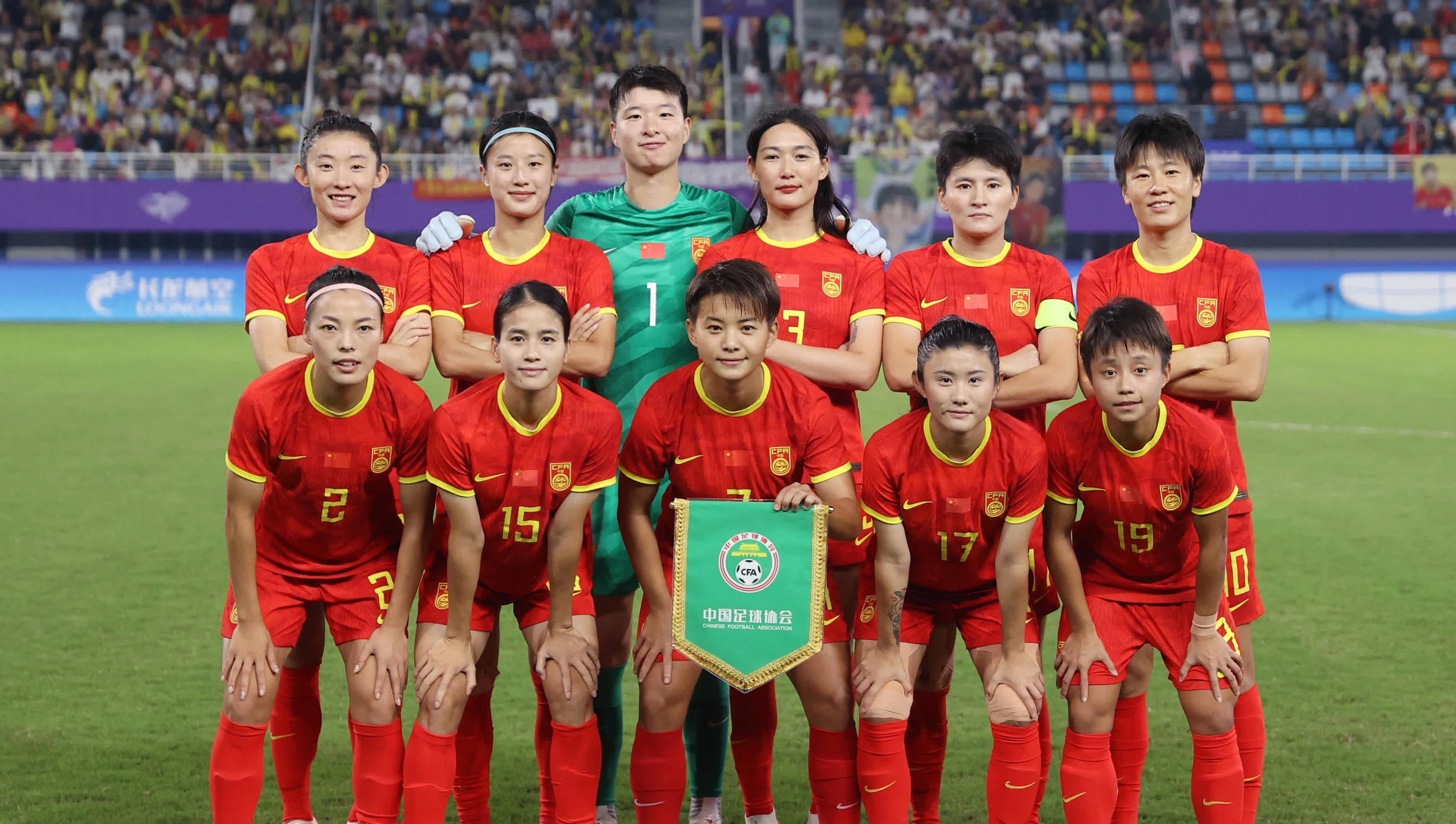 亚洲女足巔峰对决，中国国家队完胜对手，称霸赛场