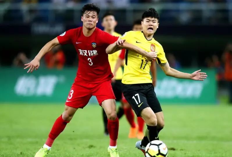 焦点战役广州恒大对阵天津权健，谁能夺得胜利