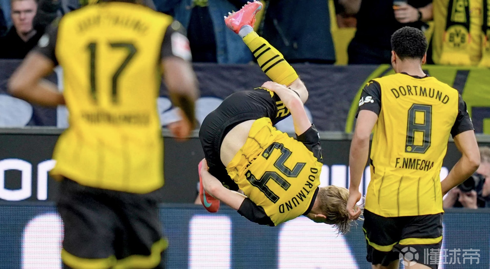 关于多特蒙德青年军表现出色,获得胜利的信息 关于多特蒙德青年军表现出色,获得胜利的信息