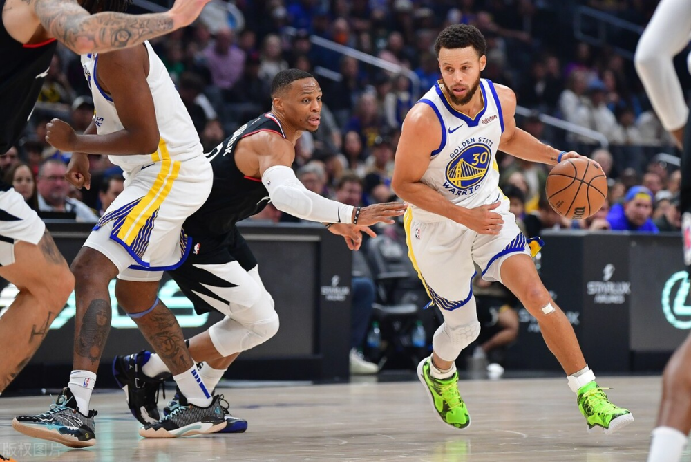 勇士全队合力逆转快船