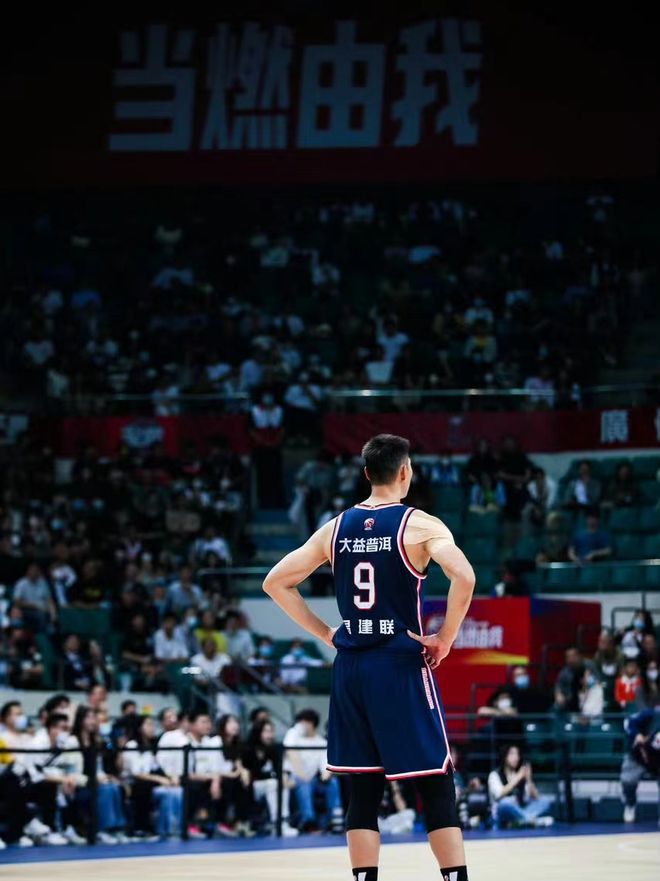 易建联29分带领广东战胜北控，豪取九连胜的简单介绍