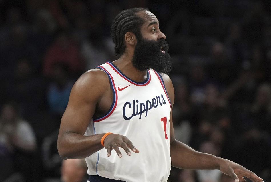 雷霆险胜国王,哈登砍下33分 雷霆险胜国王,哈登砍下33分