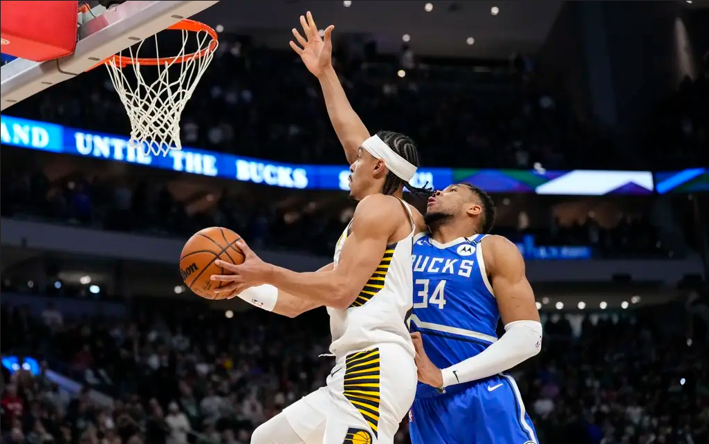 雄鹿主场击败开拓者，取得重要胜利的简单介绍