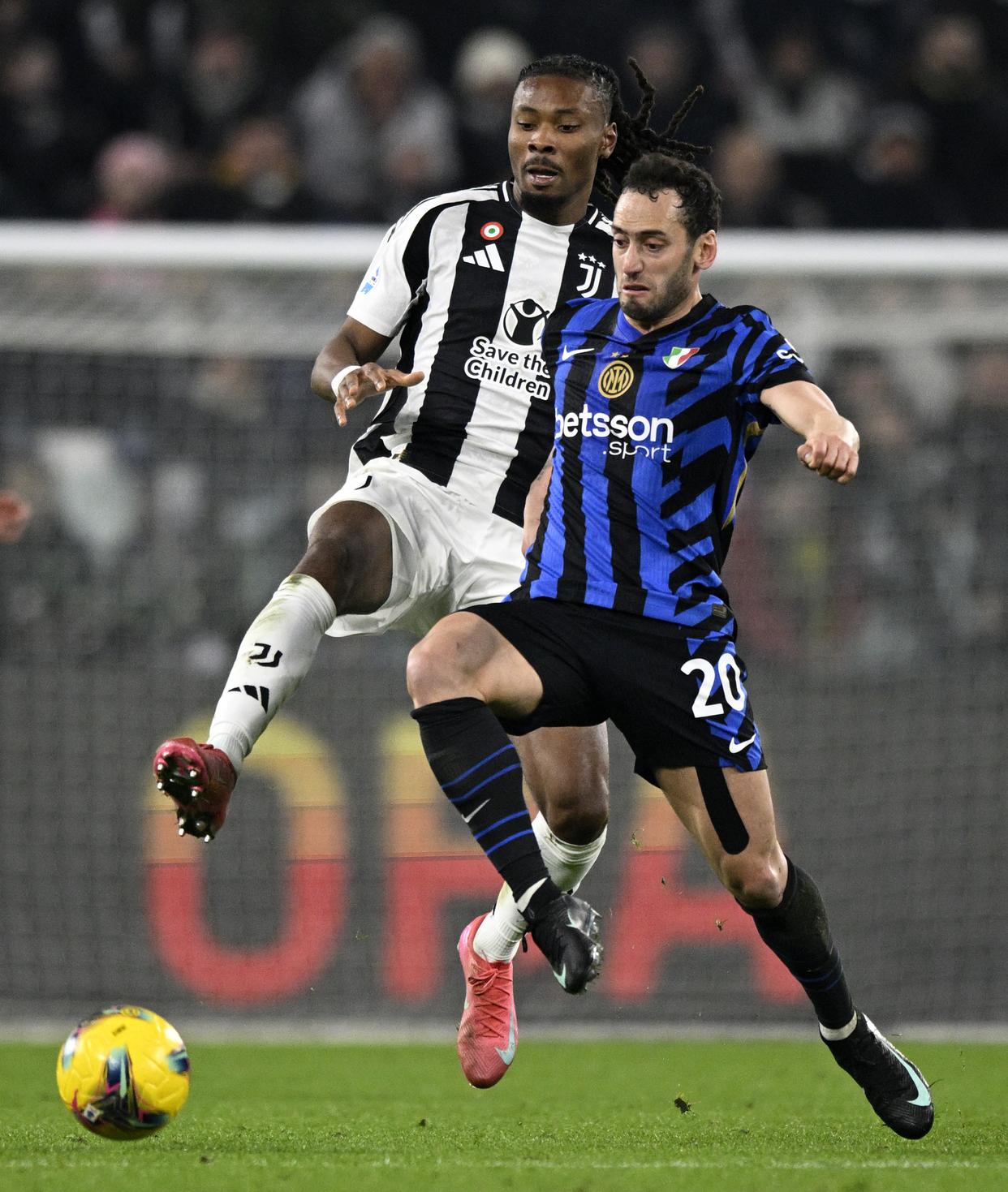 尤文图斯主场战胜AC米兰，豪取联赛五连胜