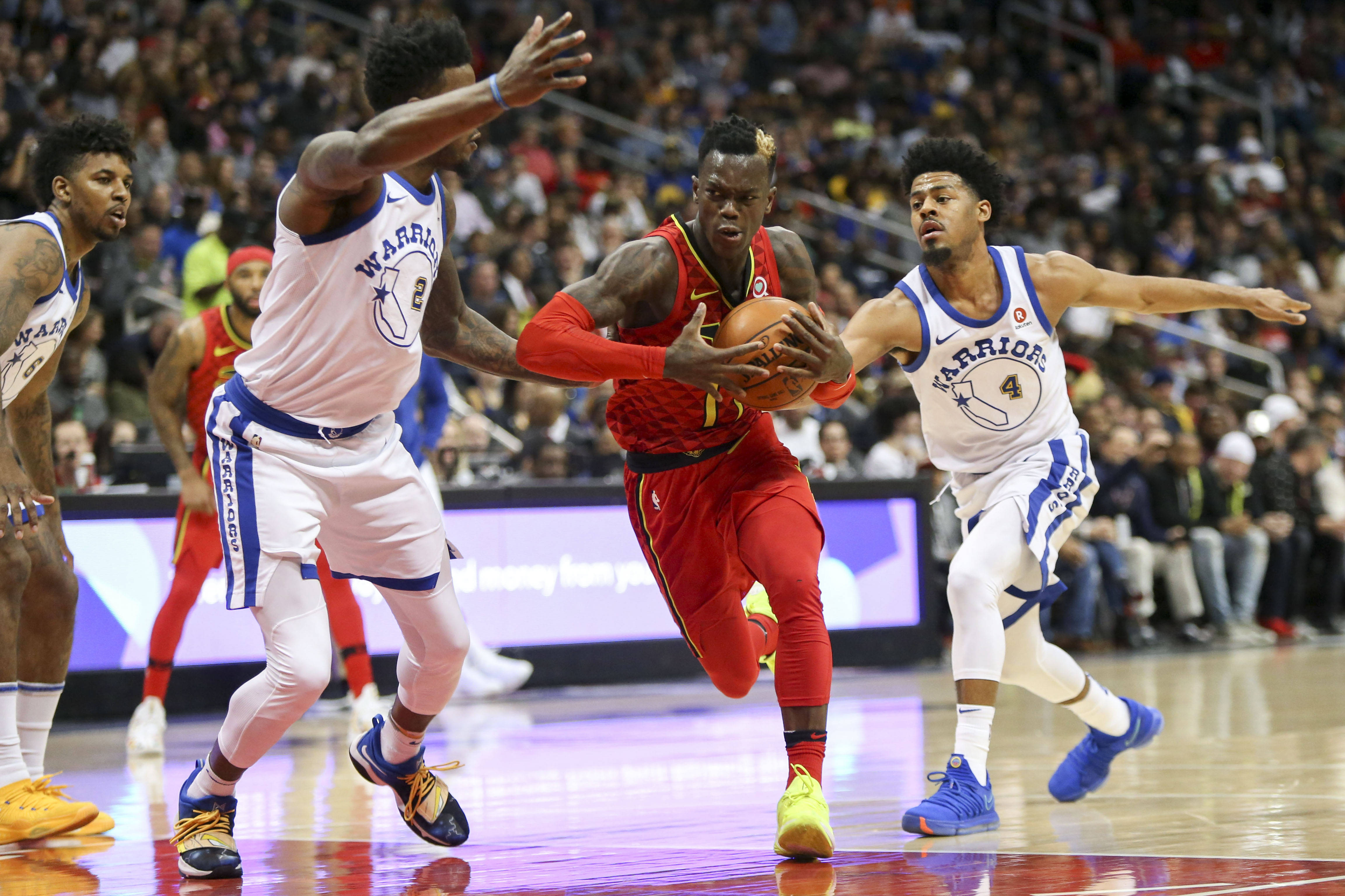 火箭击败老鹰,西蒙斯全场高效 火箭击败老鹰,西蒙斯全场高效