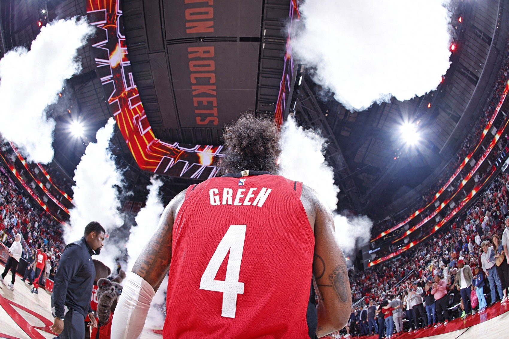 爵士主场大胜开拓者，取得关键胜利